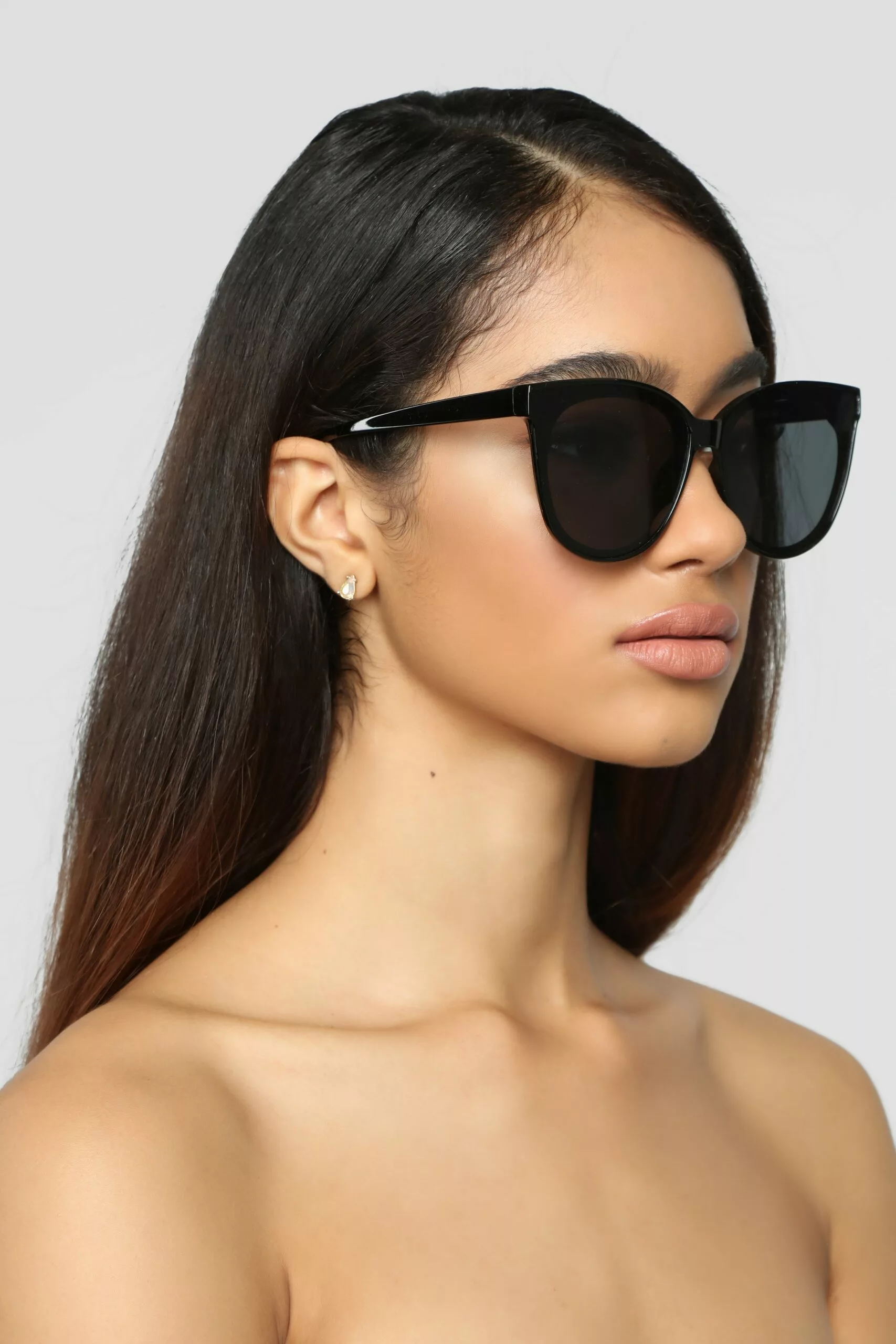 Fashion Nova Just Saying Sunglasses - Black 3 Fashion Nova Just Saying Sunglasses - Black