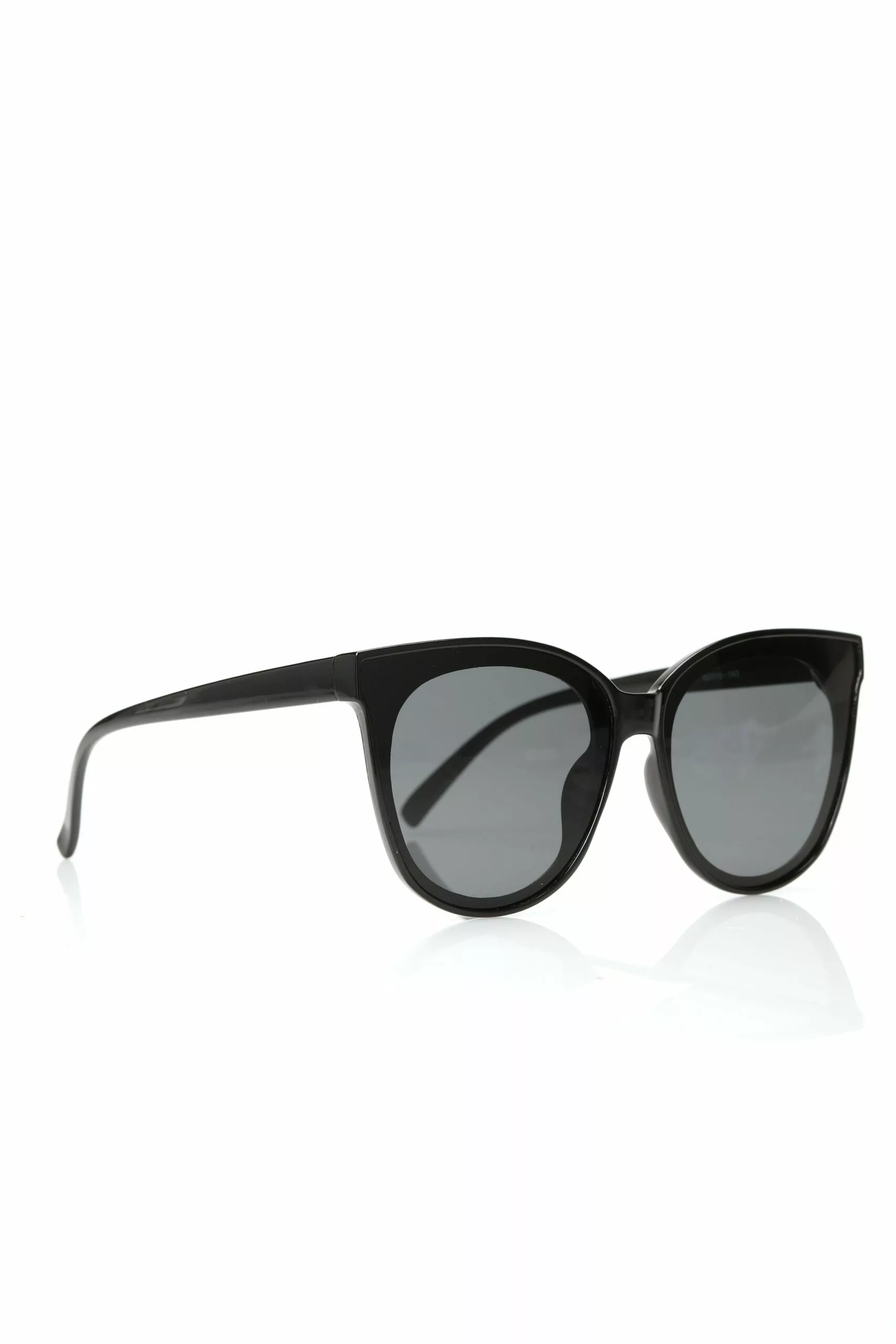 Fashion Nova Just Saying Sunglasses - Black 6 Fashion Nova Just Saying Sunglasses - Black - Image 4