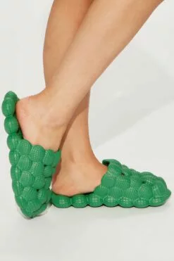 Fashion Nova Chill Weekend Slides - Hunter -Fashion Nova Sales 01 20 23Studio8 DS KB 13 09 20 49 VALERIA Hunter 4276 EH