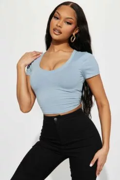 Fashion Nova Carly V Neck Crop Tee - Light Blue