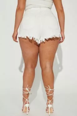 Fashion Nova Seal The Deal Fray Hem Denim Shorts - White -Fashion Nova Sales 01 27 23Studio4 HY IM 14 42 58 50 FN31865SU3 White 2758 PLUS EH