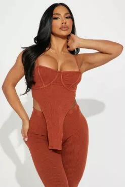 Fashion Nova Gravity Falls Legging Set - Rust 6 Fashion Nova Gravity Falls Legging Set - Rust -Fashion Nova Sales 02 06 23Studio1 KS IM 13 18 33 37 TS2348JC44 Rust 12752 EH