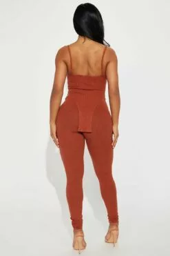 Fashion Nova Gravity Falls Legging Set - Rust 7 Fashion Nova Gravity Falls Legging Set - Rust -Fashion Nova Sales 02 06 23Studio1 KS IM 13 18 59 37 TS2348JC44 Rust 12759 EH