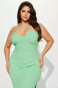 Fashion Nova Brielle Halter Midi Dress - Mint 12 Fashion Nova Brielle Halter Midi Dress - Mint -Fashion Nova Sales 02 10 23Studio5 HY KT 14 05 35 56 RD48245 Mint P 0760 PLUS EH