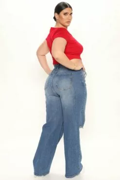 Fashion Nova Carly V Neck Crop Tee - Red -Fashion Nova Sales 02 23 22Studio1 DM MJ 14 47 49 52 RT63221 Red 5465 PLUS WG