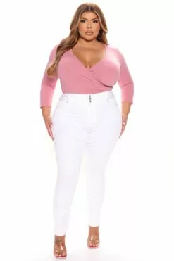 Fashion Nova Sneak A Peek Booty Lifting Skinny Jeans - White -Fashion Nova Sales 02 28 22Studio5 KJ LT 13 58 44 49 1722 PLUS EH