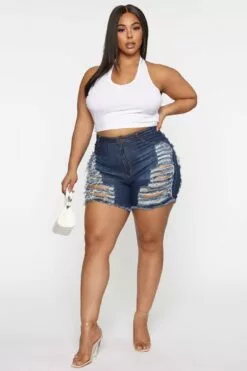 Fashion Nova The New Me Halter Top - White 18 Fashion Nova The New Me Halter Top - White -Fashion Nova Sales 03 04 20 Studio 4 CE ES 11 43 50 31 RT40502 White PLUS 8284 RP