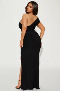 Fashion Nova No Peaking Maxi Dress - Black -Fashion Nova Sales 03 07 23Studio4 TH CG 10 07 20 7 NAD80922X Black 0619 PLUS SG