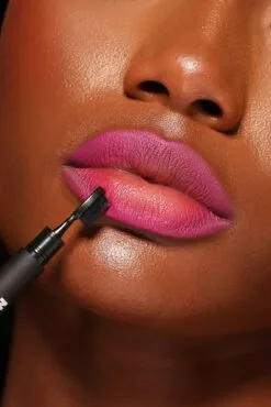 Fashion Nova NOVABEAUTY 2 In 1 Snatched Lip Liner - Magenta 01 -Fashion Nova Sales 03 11 22Studio5 SN 13 33 21 25 MAGENTA01 44713 web