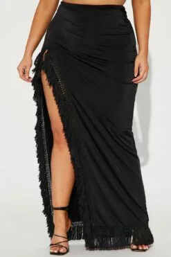 Fashion Nova Making Memories Fringe Maxi Skirt - Black -Fashion Nova Sales 03 14 23Studio4 TA CG 14 04 25 40 ZS2483N Black 0500 PLUS DQ