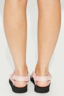 Fashion Nova Gabby Strappy Flat Sandals - Blush -Fashion Nova Sales 03 15 23Studio7 CB RS 12 55 45 34 PENN1 Blush P 5954 JB
