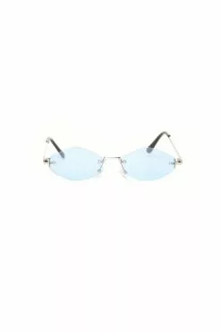 Fashion Nova Make Me Famous Sunglasses - Blue 8 Fashion Nova Make Me Famous Sunglasses - Blue -Fashion Nova Sales 04 30 21Studio2 JP KP 08 14 21 9 M1630CP Blue 3212 KL