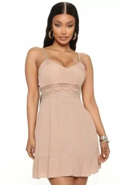 Fashion Nova Sadie Mini Dress - Taupe -Fashion Nova Sales 05 05 22Studio3 ME RL 15 40 44 59 J3G3883W Taupe P 2980 SG