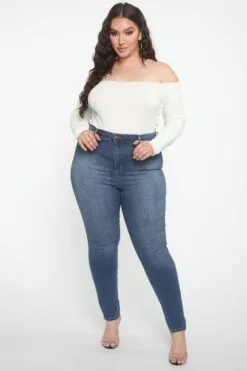 Fashion Nova Forever My Favorite Top - White 14 Fashion Nova Forever My Favorite Top - White -Fashion Nova Sales 05 06 19 Studio 4 RG 17 11 14 22 RT33429LX White 1813 KL