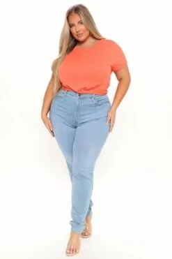 Fashion Nova Holly Twist Front Tee - Orange -Fashion Nova Sales 07 26 21Studio1 CE KP 13 23 21 44 RT70358 Orange P 17773 PLUS JK