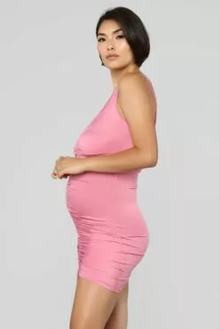 Fashion Nova Shanghai Ruched Dress - Pink 30 Fashion Nova Shanghai Ruched Dress - Pink -Fashion Nova Sales 08 09 18 Studio 3 11 53 48 D738 Pink 0527 AJ