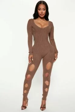Fashion Nova Raegan Ribbed Jumpsuit - Brown -Fashion Nova Sales 08 30 22Studio3 ME RL 14 14 01 21 P2353JC44 Brown 0396 PB