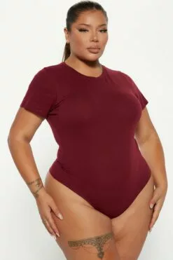 Fashion Nova Leanne Crew Neck Bodysuit - Wine 14 Fashion Nova Leanne Crew Neck Bodysuit - Wine -Fashion Nova Sales 09 07 22Studio3 RT AS 11 13 36 20 RT42612T Wine 0111 PLUS ES