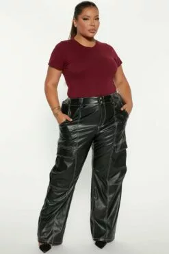 Fashion Nova Leanne Crew Neck Bodysuit - Wine 15 Fashion Nova Leanne Crew Neck Bodysuit - Wine -Fashion Nova Sales 09 07 22Studio3 RT AS 11 13 57 20 RT42612T Wine 0112 PLUS ES