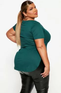 Fashion Nova Laid Back Tee - Hunter 15 Fashion Nova Laid Back Tee - Hunter -Fashion Nova Sales 09 07 22Studio5 RD DJ 15 15 47 36 69411XL Hunter 8010 PLUS ES