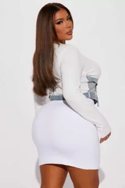 Fashion Nova Baddest Behavior Denim Top - White -Fashion Nova Sales 1 5 23Studio4 DS CC 09 41 05 2 IT10590 White P 2346 PLUS ES