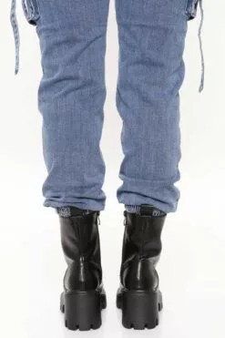 Fashion Nova Bold As Ever Combat Booties - Black -Fashion Nova Sales 10 14 20Studio1 EF SA 12 41 37 16 SMUGGY Black 3733 NT