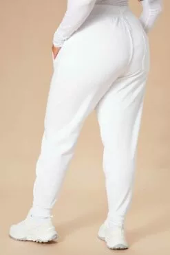Fashion Nova Stole Your Boyfriend's Oversized Jogger - White -Fashion Nova Sales 10 17 22Studio7 KJ DJ 12 03 14 30 WNMB10218 White 21134 PLUS PB