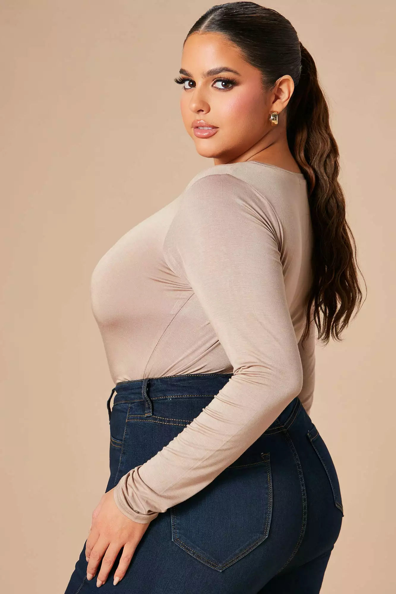 Fashion Nova Krystal Crew Neck Long Sleeve Bodysuit - Mocha 11 Fashion Nova Krystal Crew Neck Long Sleeve Bodysuit - Mocha - Image 9