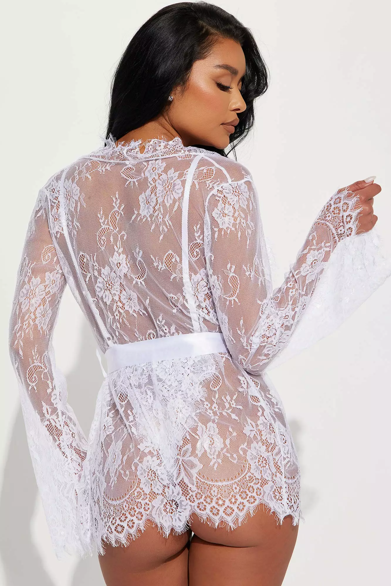 Fashion Nova No Turning Back Lace Teddy And Robe Set - White 7 Fashion Nova No Turning Back Lace Teddy And Robe Set - White - Image 5