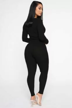 Fashion Nova Wrong Way Sweater Pant Set - Black 22 Fashion Nova Wrong Way Sweater Pant Set - Black -Fashion Nova Sales 12 12 19 Studio 3 RM JJ 11 17 33 20 22157 Black NT
