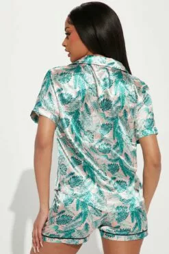 Fashion Nova Dreaming Of The Tropics PJ Short Set - Pink/combo -Fashion Nova Sales 12 22 22Studio1 KJ DJ 13 08 08 20 139FN Pinkcombo P 24930 JB