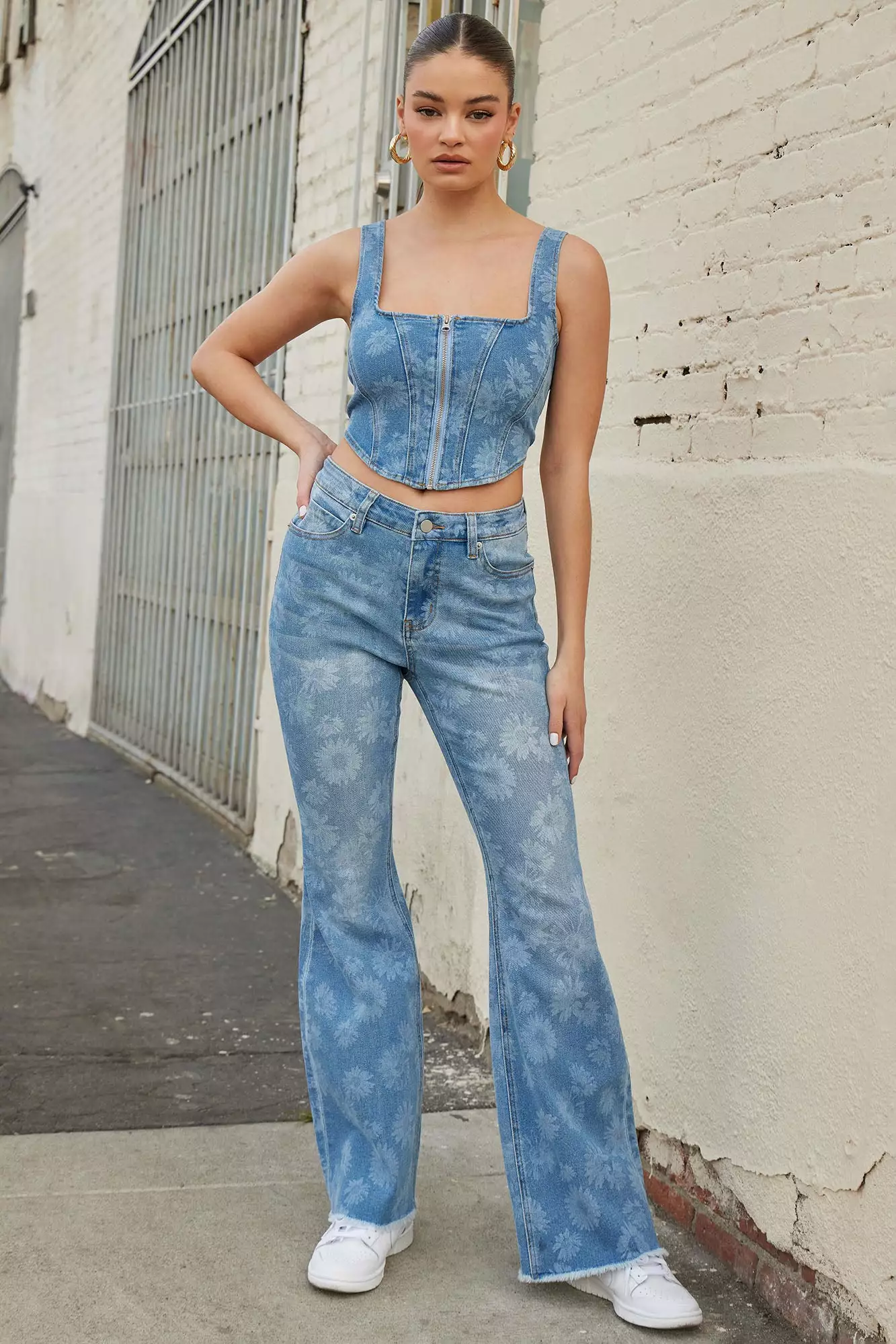Fashion Nova Daisy Chain Denim Corset Top - Light Blue Wash 4 Fashion Nova Daisy Chain Denim Corset Top - Light Blue Wash - Image 2
